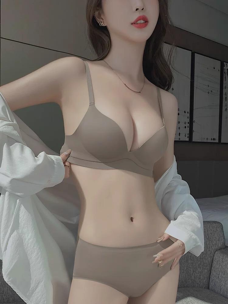 Traceless underwear, women's small breasts gather and show large adjustment type, double breasts, anti-sagging bra, underwear set, thin in summer