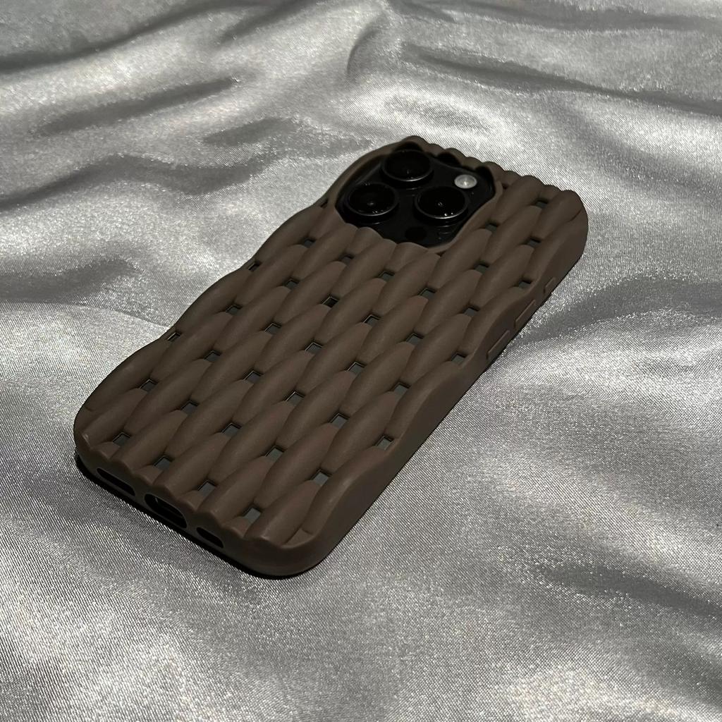 Heat Dissipation and Breathable Twisted Pattern Suitable for Iphone16promax Apple 15 Mobile Phone Case 14 Soft Cover Matte Anti Fingerprint