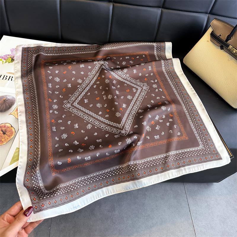 Geometric leopard print simulation silk printing women's silk scarf square scarf high-end shawl sunscreen neck scarf headscarf scarf