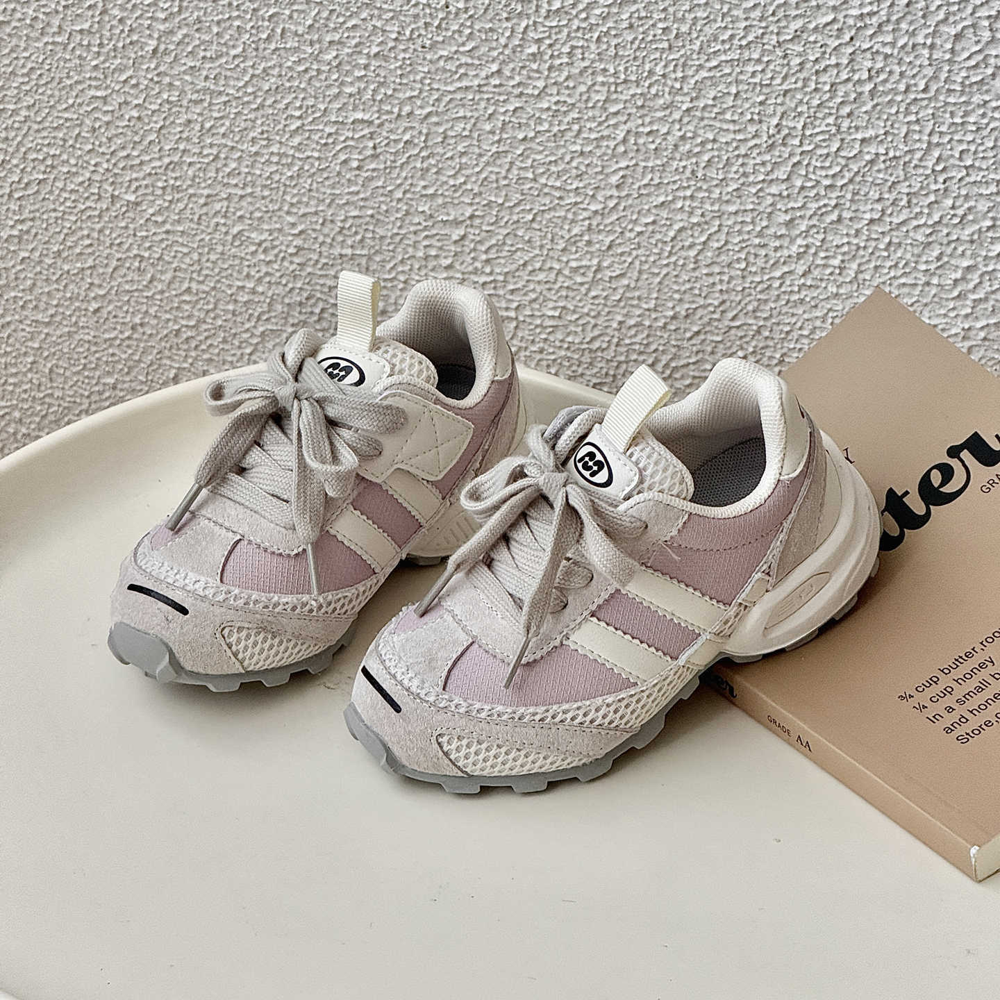 

XSHX children s sports shoes boys and girls Velcro autumn new Wenzhou outdoor mountain function thin bottom cushioning retro 30