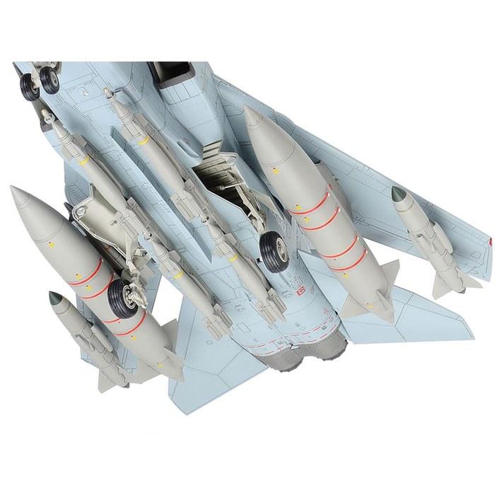 Tamiya 1/32 Scale Special Italerri Series British Army Tornado GR.4 (with Pilot Figure) Plastic Model 25425 Gray 53cm Length x 44cm Width x