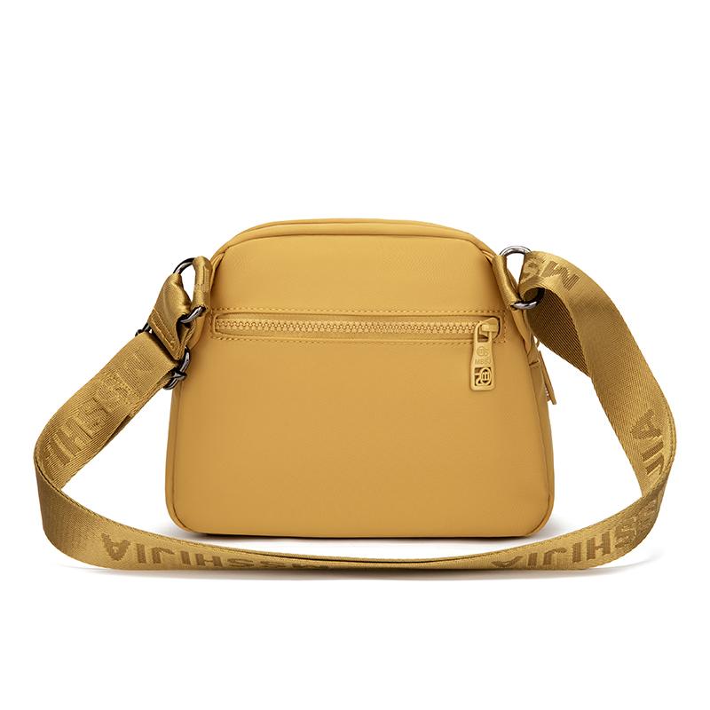 Stylish Crossbody Bag for Women with Adjustable Strap and Multiple Compartments for Daily Use and Travel