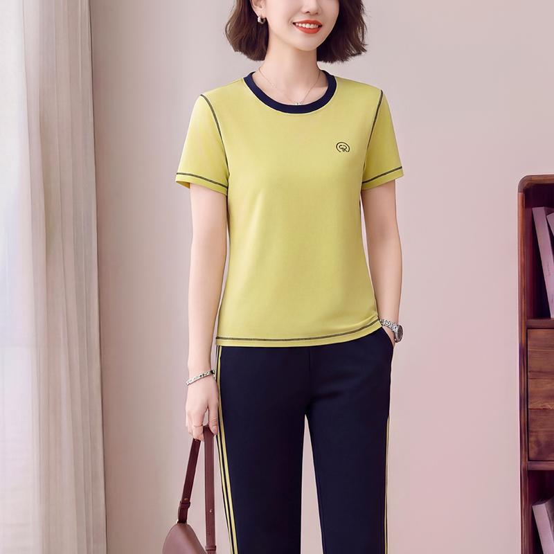 

Trendy Summer 2026 Women s Two-Piece Set: Short-Sleeve Top and Loose Trousers 4XL (about 140-150 lbs)