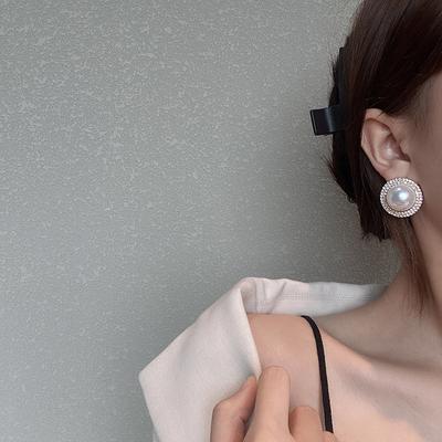 S Silbernadel Europäische und amerikanische Retro-Perlenohrringe Damen Voll-Diamant runde Steckerohrringe Kaltwind Ohrschmuck