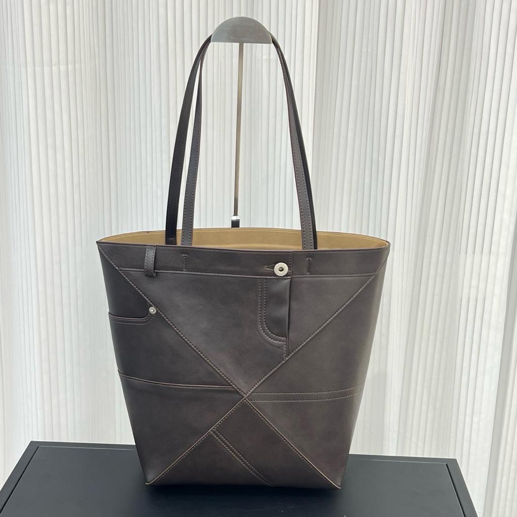 2026 New Panta Splicing Folding Tote Bag, Retro Premium Cowhide Bucket Bag, Genuine Leather Commuter Bag for Women
