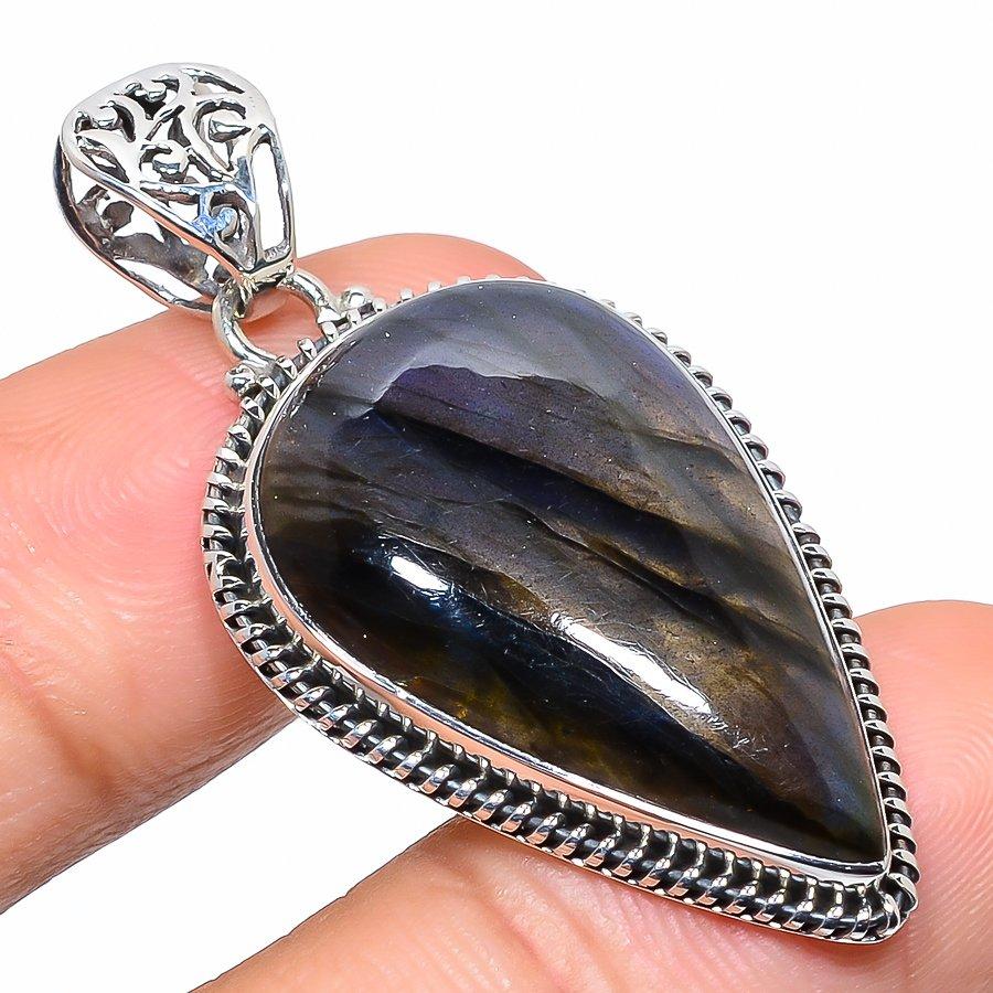 

Natural Labradorite Gemstone 925 Solid Sterling Silver Gift Pendant 1.89 U2c17