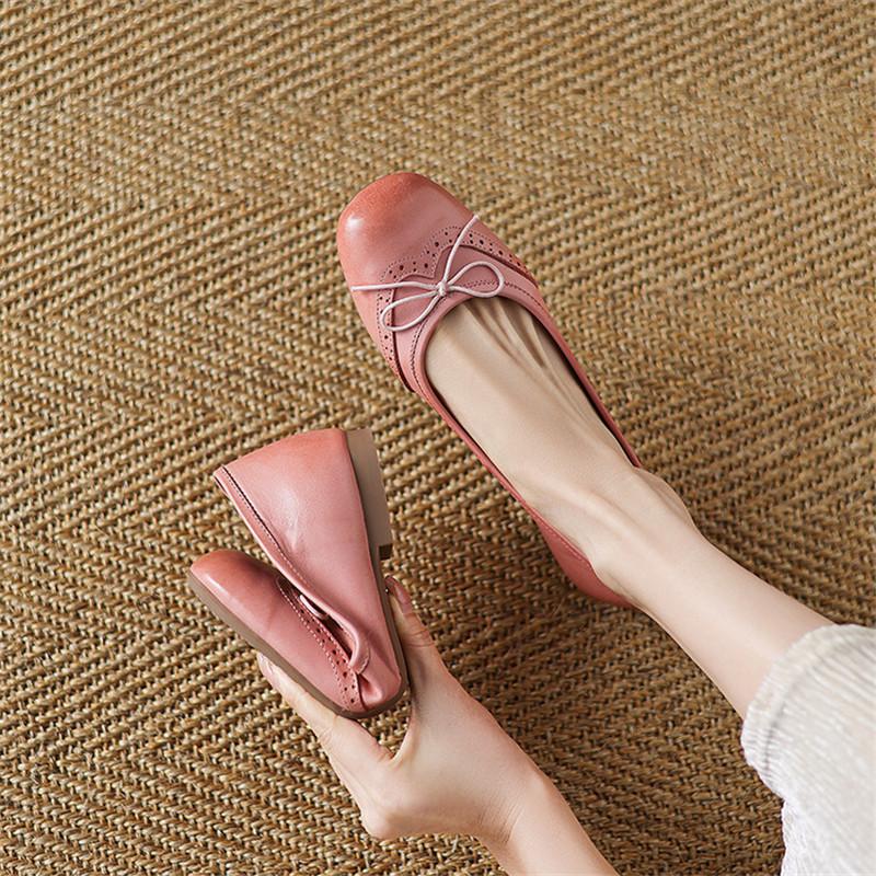 Fashion New Spring/Summer Genuine Leather Women Pumps Shoes for Women Fashion Brogue Designs Round Toe Loafers Shoes Women Low Heels