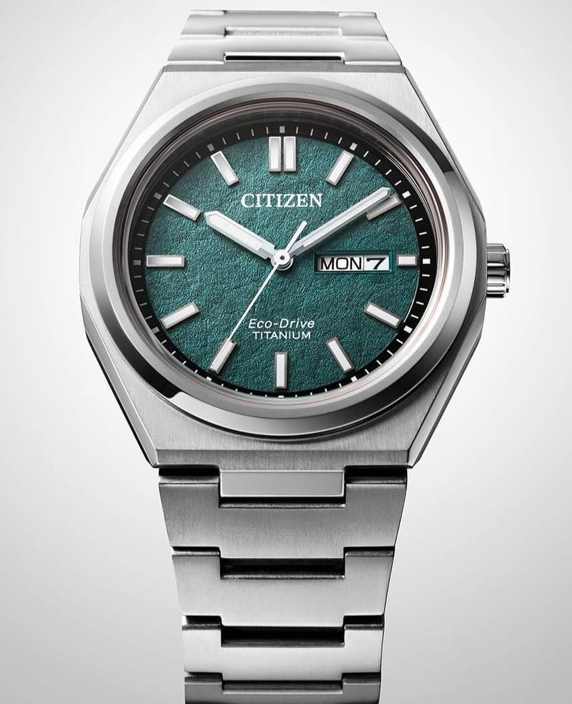 Citizen Zenshin Eco-Drive Super Titanium Saphir Herrenuhr AW0130-85X