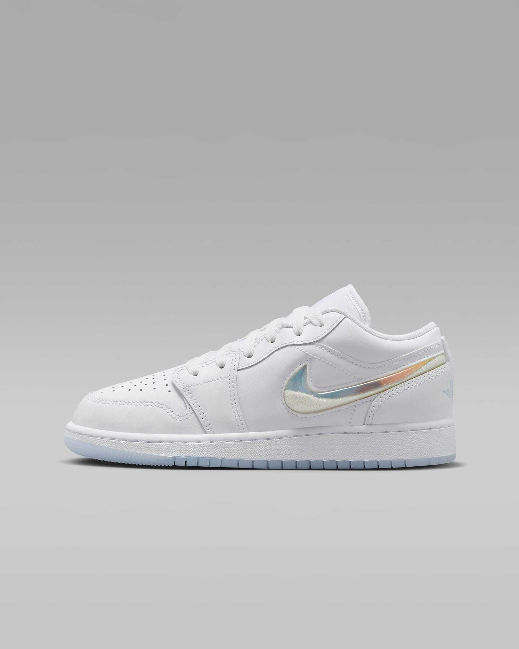 

Детские кроссовки Air Jordan 1 Low SE FQ9112-100 для детей