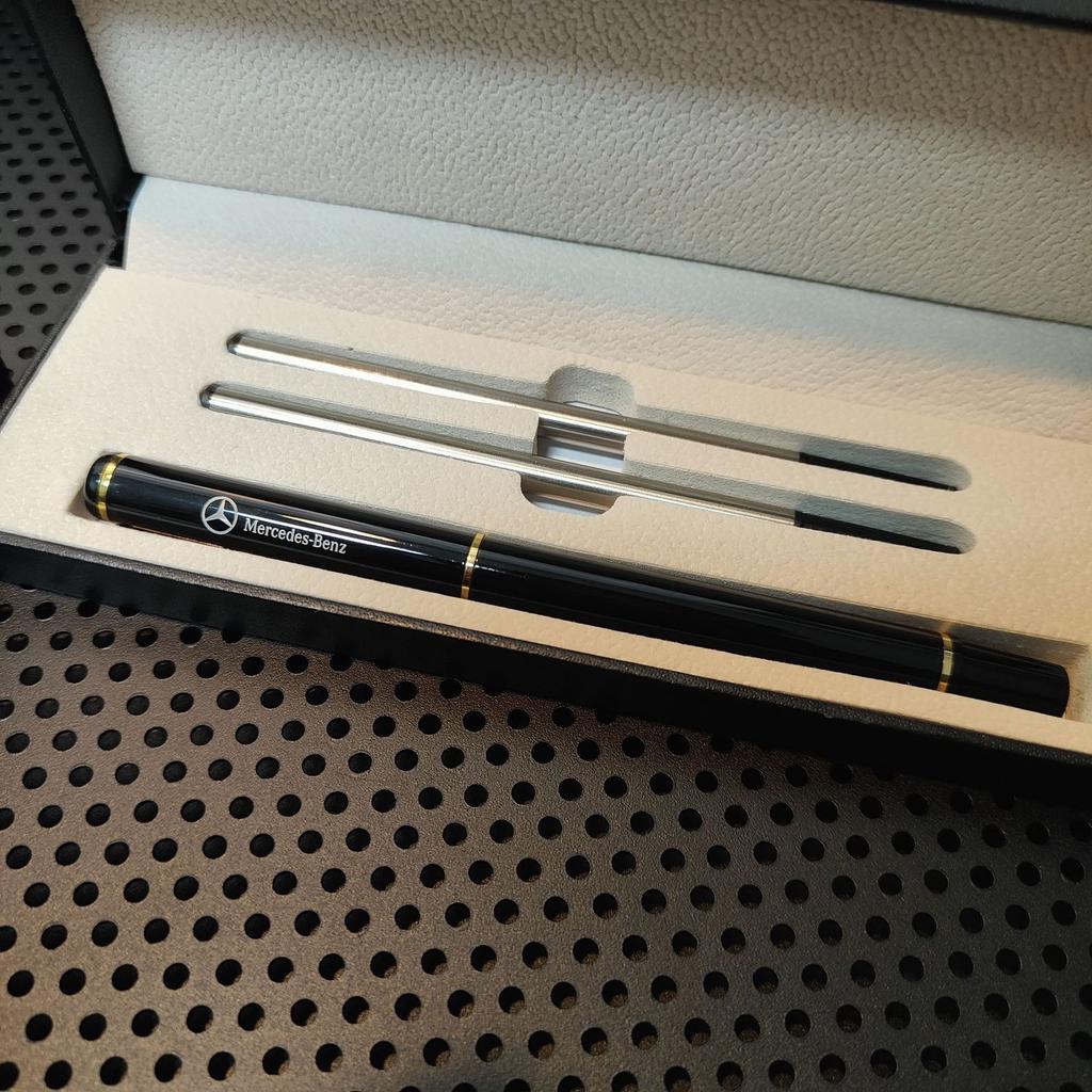 GLC GLB Gåvbox Förpackning Lyxiga Metallkulspetspennor Signaturpennor Biltillbehör För Mercedes Benz AMG W206 W204 W205 W212 W
