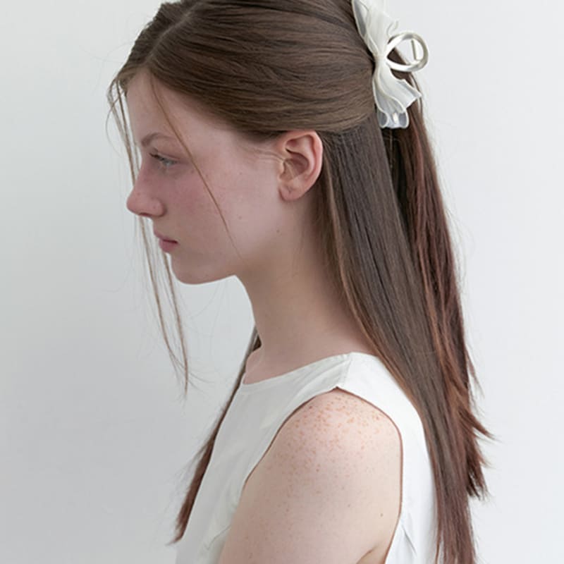 

KINDABABY заколка-краб с лентой лулу - кремовый cream