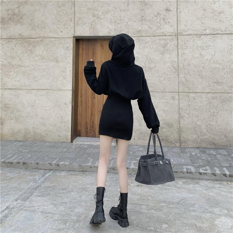 2025 New Design Light Mature Hepburn Style Black Sweatshirt Dress for Women Autumn and Winter