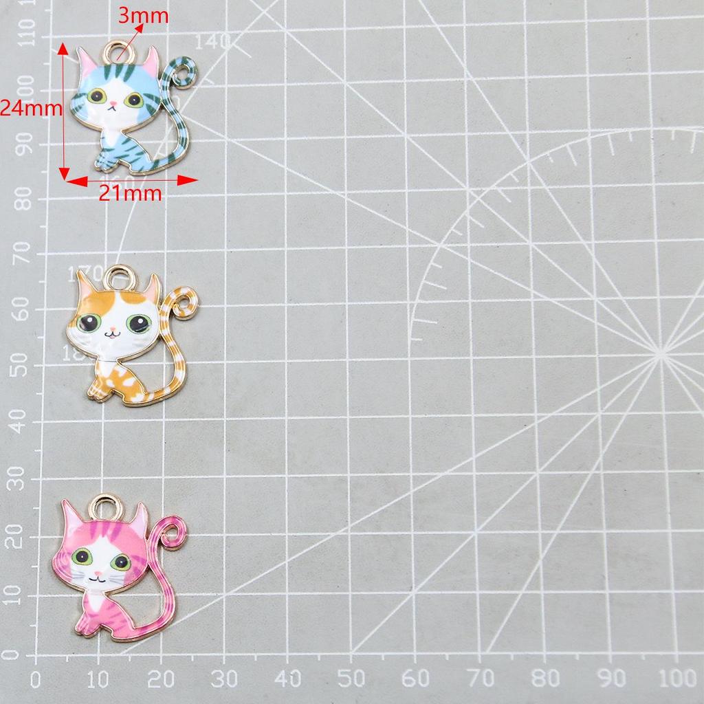 9-Color Creative Long-Tailed Cat Pendant (21x24mm, KC Gold) – Cute and Unique Ornament