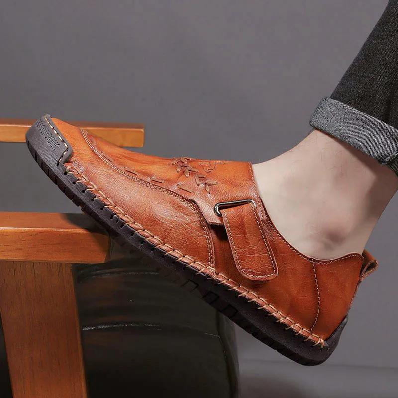 Fashion Split Leather Men Casual Shoes Brand Men Sneakers Breathable Slip-on Mens Loafers Classic Moccasins Comfortable Driving Shoes