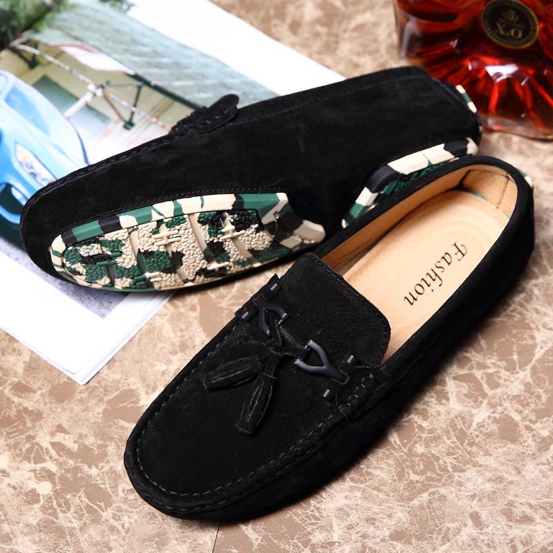 Fashion New Mens Loafers Comfortable Suede Shoes Men Leather Wedding Loafers Moccasins British Style Non-Slip Retro Driving Shoes Brogue