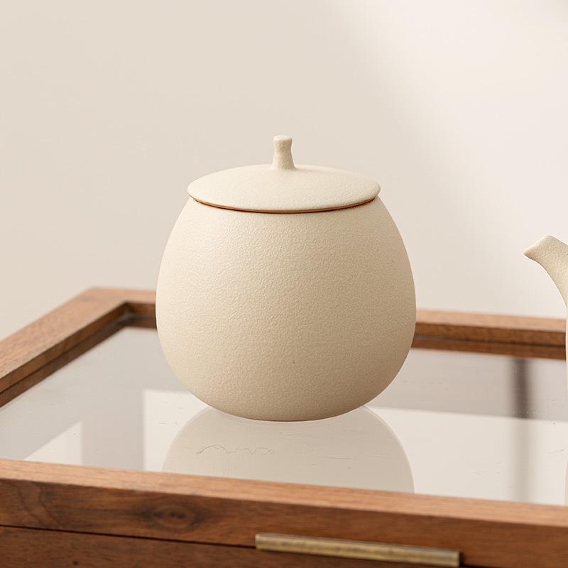 Beige Airtight Ceramic Tea Canister for Black, Pu-erh, Longjing Tea - Small, Moisture-Proof Storage Container