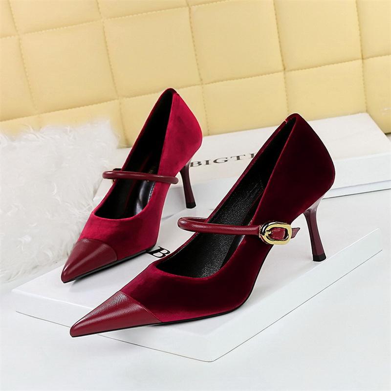 Fashion Version Party Thin High Heel Women Shoes   Velvet Shallow Mouth Pointed Toe Metal One-line Buckle Single Shoes