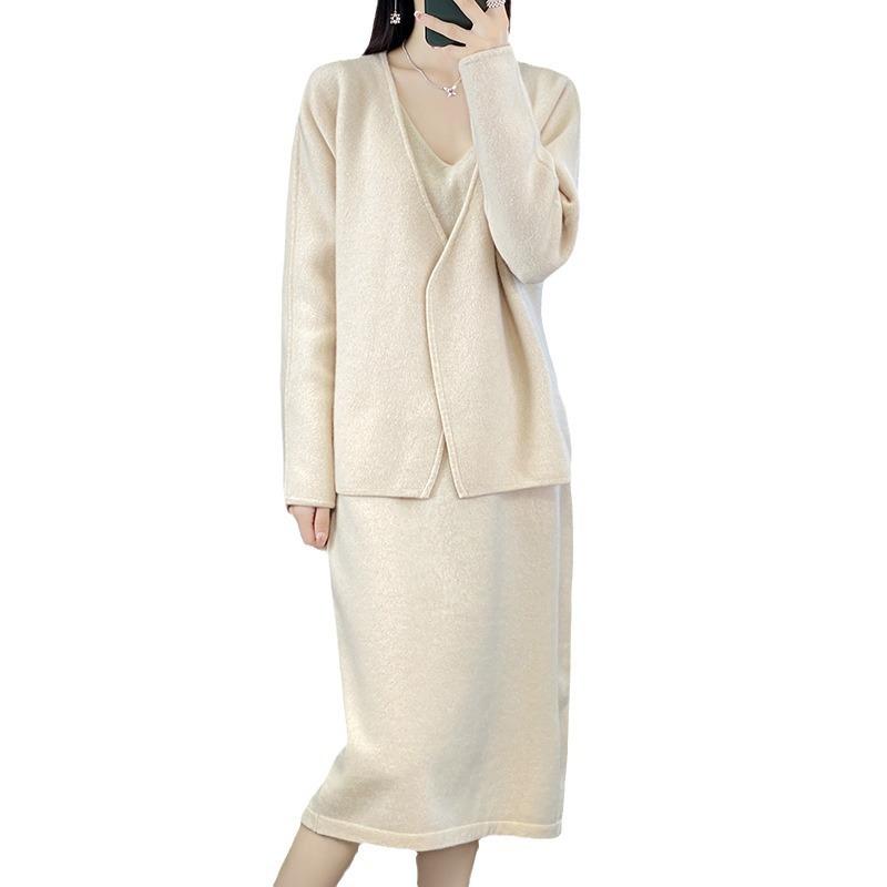 Temperament commuter style two-piece set autumn and winter new loose casual suspender skirt knitted cardigan set women