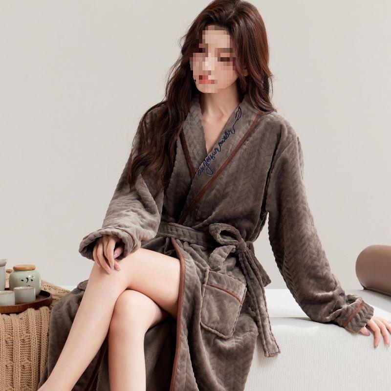 G5Z Winter Flannel Couple Robe: Men's Coral Fleece & Women's Plus Velvet Thick Warm Pajamas Bathrobe.