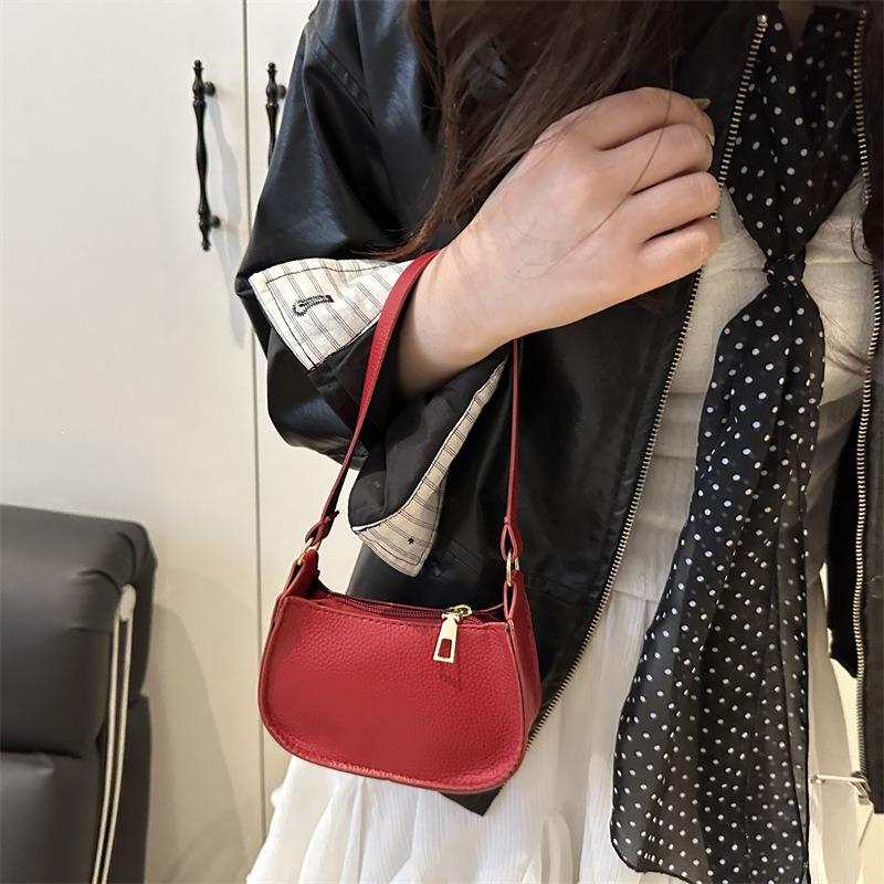 Stylish New Beautiful Solid Color Simple Casual Texture Commuting Shoulder Portable Underarm Bag Women