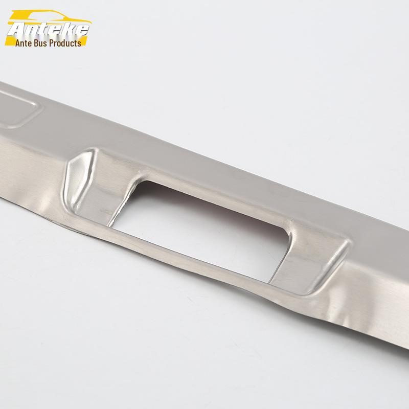 17 F3 Πίσω Προστατευτική Πλάκα Πούλια και Διακοσμητικό Μπάλωμα Προφυλακτήρα Πορτμπαγκάζ