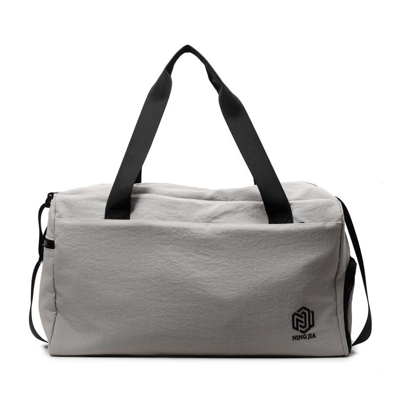 Short-distance large-capacity travel bag dry and wet separation sports portable fitness bag light casual messenger shoulder storage bag
