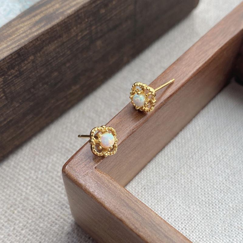 S999 Sterling Silver Opal Four-Leaf Clover Stud Earrings - Elegant Light Luxury Design for Women Sterling Silver