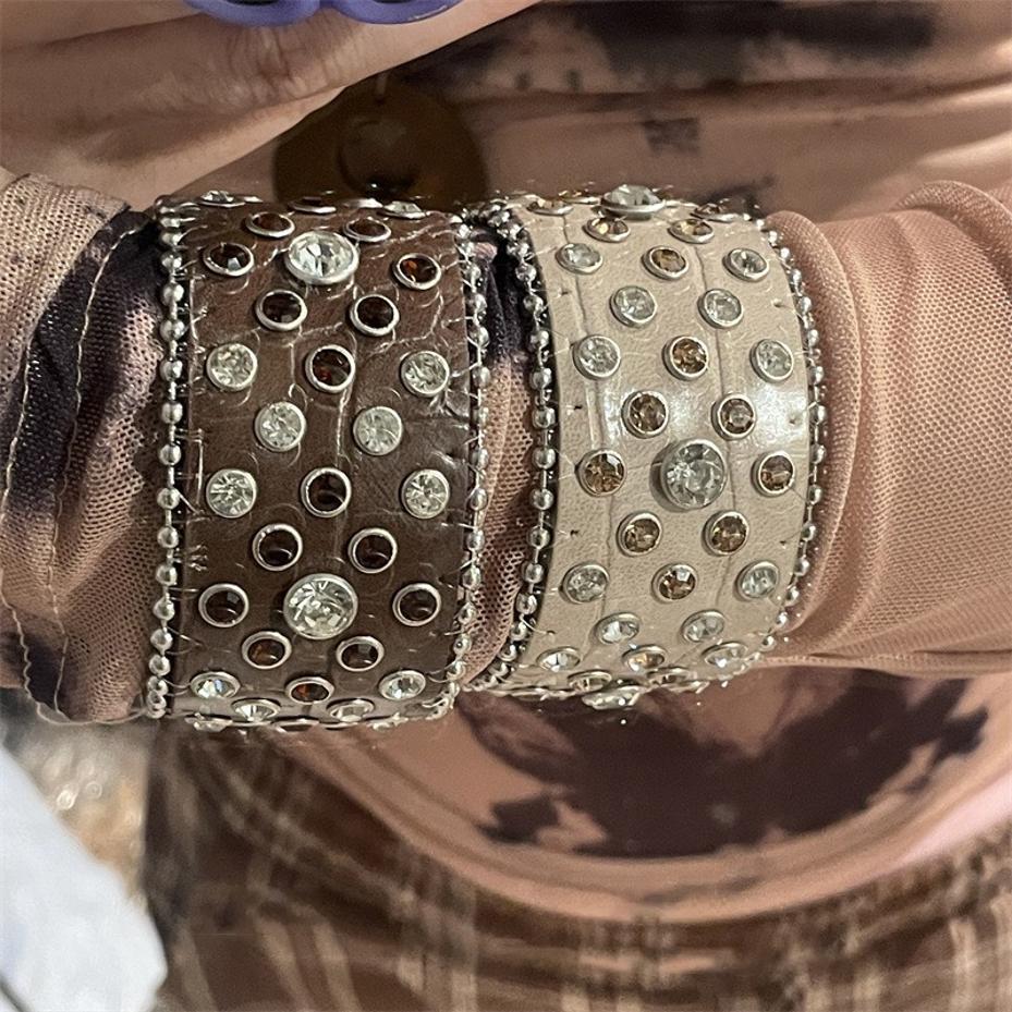 1 Pcs New Punk Hip Hop Rhinestone Bracelet For Women Retro Western PU Leather Cuff Jewelry Fashion Style Birthday Gift Accessory