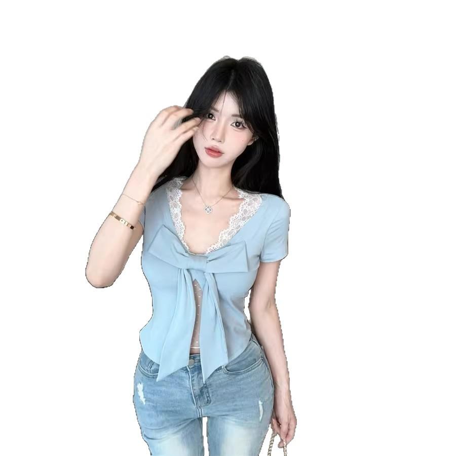 Stylish and Chic Design Lace Splicing V-neck Short-sleeved T-shirt Summer Foreign Style Slim-fitting Versatile Temperament Top Ins