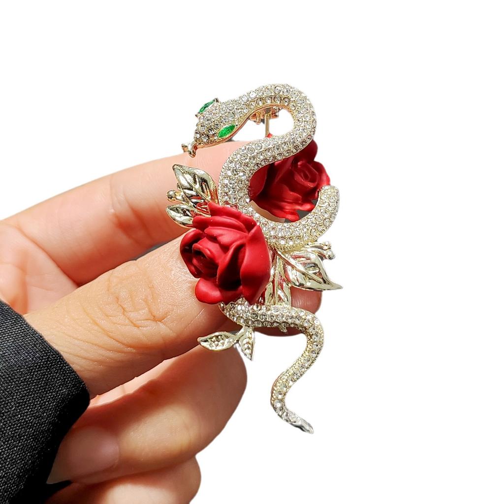 Retro Red Rose Golden Snake Brooch High-End Corsage Niche Temperament Rhinestone Pin Accessories
