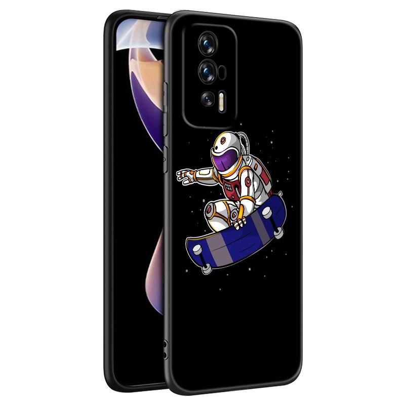 Cartoon Cute Astronaut Black Phone Case For Xiaomi Redmi 7A 8A 9A 10A 11A 9C 10C 12C 13C 11 Prime A1 A2 Plus 12 4G Note 9T 12R