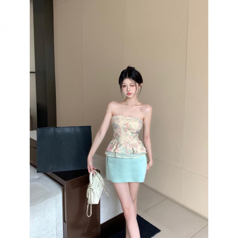 Women's French Floral Hollow-Out Bandeau Vest - Slimming Summer Chic Backless Top