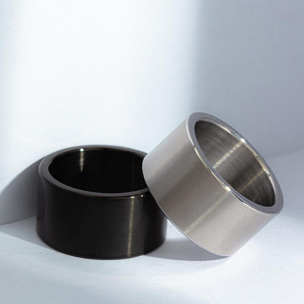 2026 Europäisch-Amerikanischer Stil 12mm Ultra-Breiter Titanstahl Sand Finish Polierte Lünette Partnerring Geschenk.