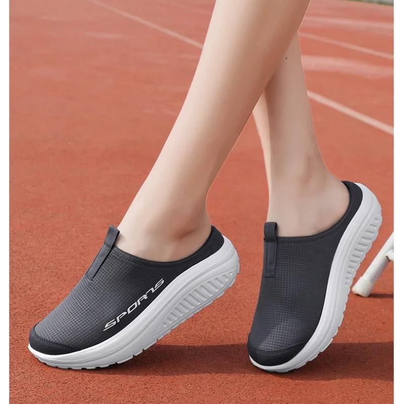 Summer Outdoor Anti Slip Women Casual Shoes Mesh Breathable Soft and Comfortable Flat Slippers Thick Bottom Size