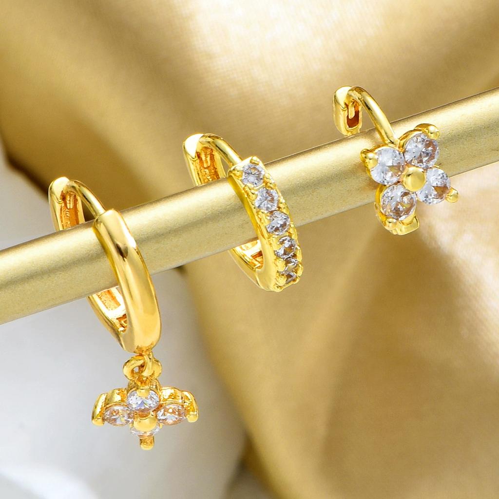17KM 3PCS Shiny Crystal Huggie Hoop Earring Set Women Fashion Cartilage Hoops Earring Bulk Helix Jewelry Lobe Stud