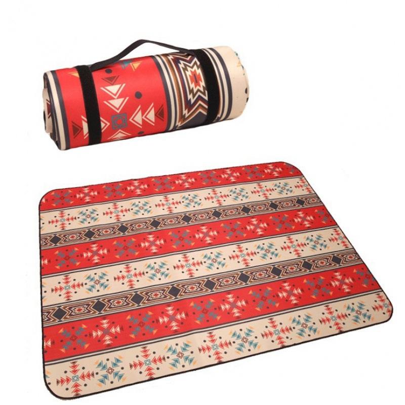 High Quality Thick Outdoor Waterproof Foldable Lightweight Large Picnic Camping Mat 200*200cm красный