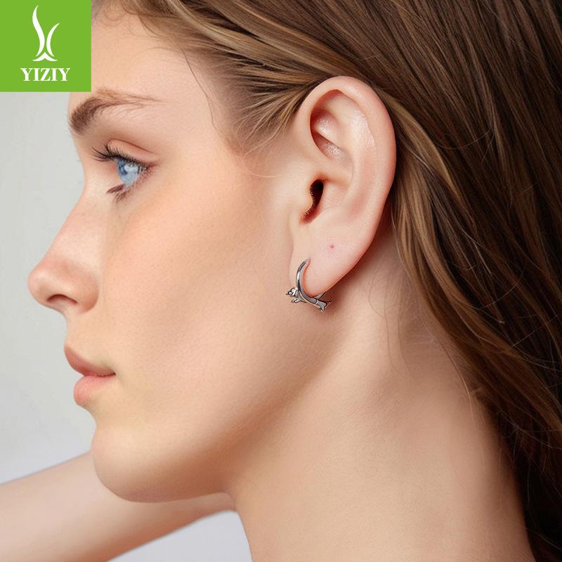 Popular S925 Sterling Silver Dachshund Dog Ear Buckle, Cute Animal Whole Body Silver Versatile Earrings Earrings