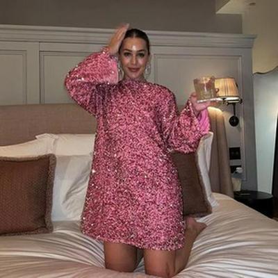 Rochie Scurtă cu Paiete cu Gât Rotund - Stil European & American, Mânecă Lungă, Croială Lejeră, Mărimi Mari, Modă Femei Toamnă/Iarnă 2023