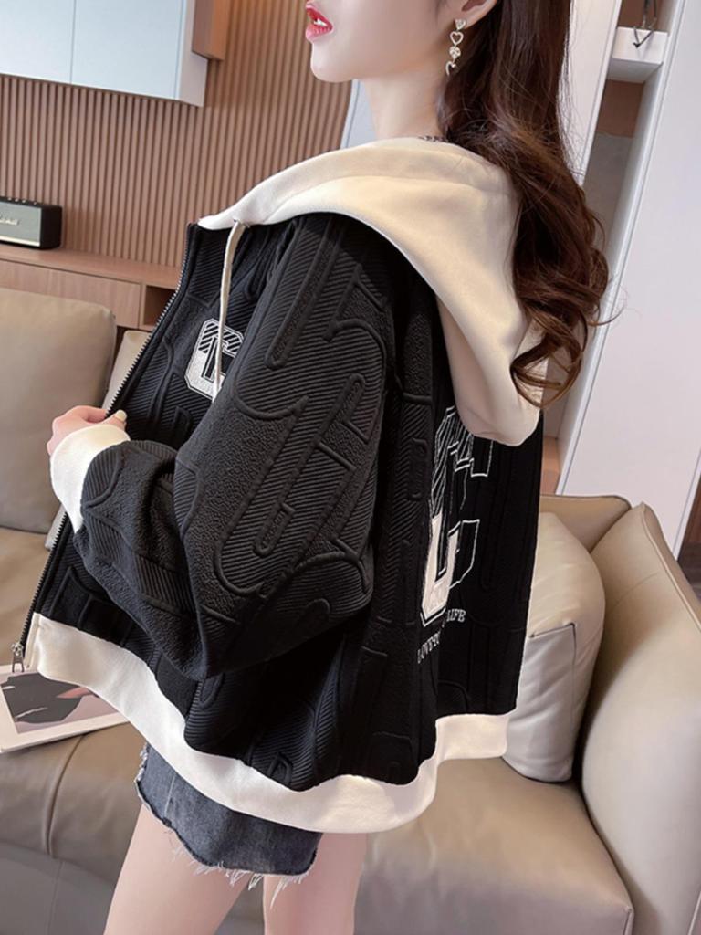 Women's Hooded Color Block Casual Jacket - Korean Style, Lightweight, Loose Fit, Petite, for Spring/Autumn 2025.