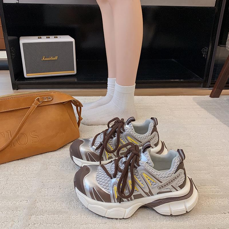 

Kapibara platform dad shoes women s 2025 autumn new versatile mesh breathable lightweight running sports shoes 40 темно-коричневого