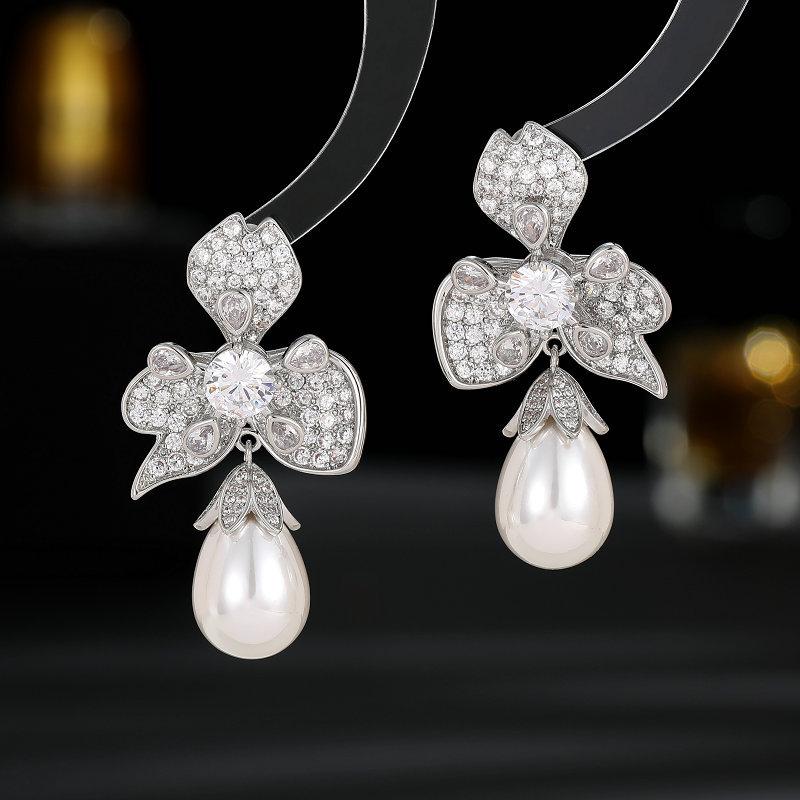 New French Style Retro Palace Style Earrings Women's Luxury Elegant Temperament Drop Shaped Imitation Pearl Flower Earrings