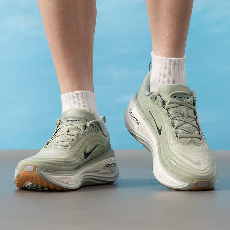 Nike Vomero Men's Road Running Shoes HV8150-301