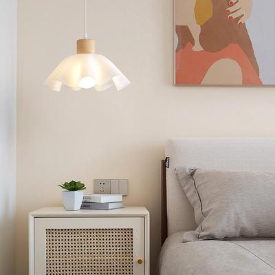 Nordisch Modern Holz Kunst Licht: Dreiköpfige Esstisch- und Schlafzimmerlampe im japanischen Wabi-Sabi-Stil.