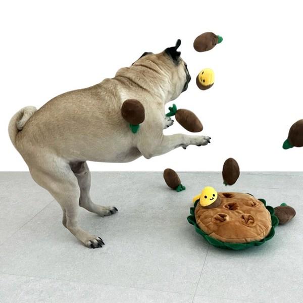 Kuishi Carrot Field Sweet Potato Field Nose Work Squeaky Rustle Pocket Toy, 1 Piece, Mixed Colors