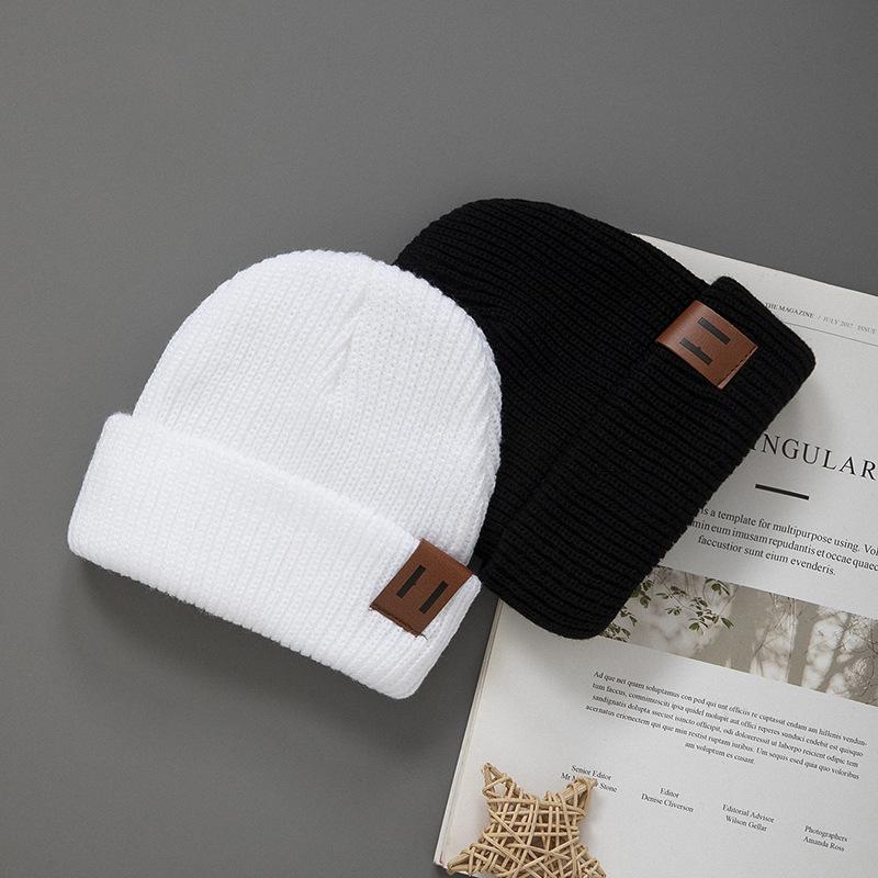Unisex Wool Knit Baby Hat: Warm and Versatile for Ages 1-3