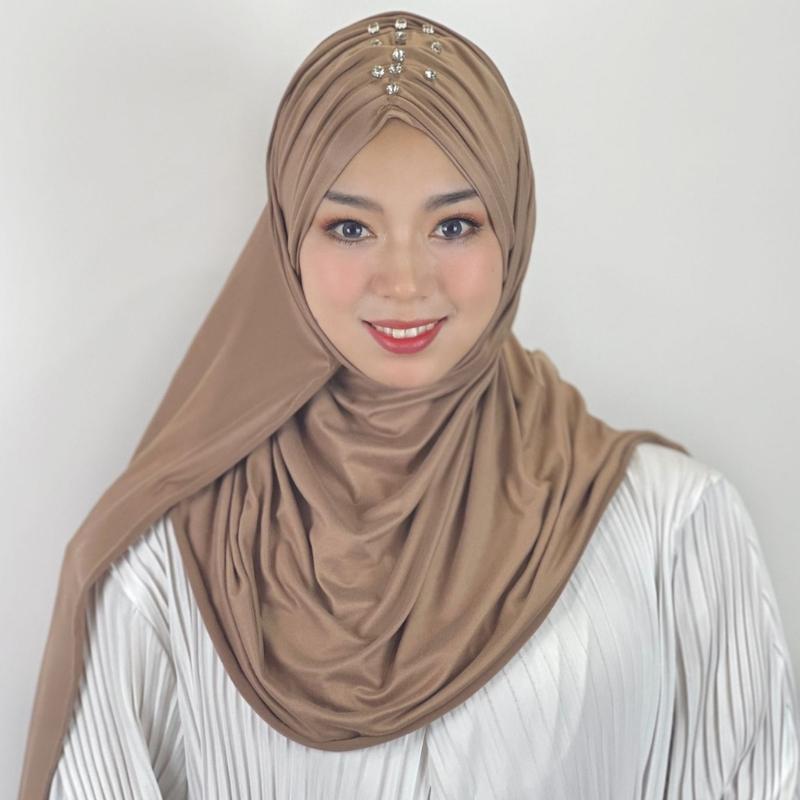 Headscarf Rhinestones Decors High Density Fabric Comfortable Head Scarf Wrap for Outdoor Wear and Fashion