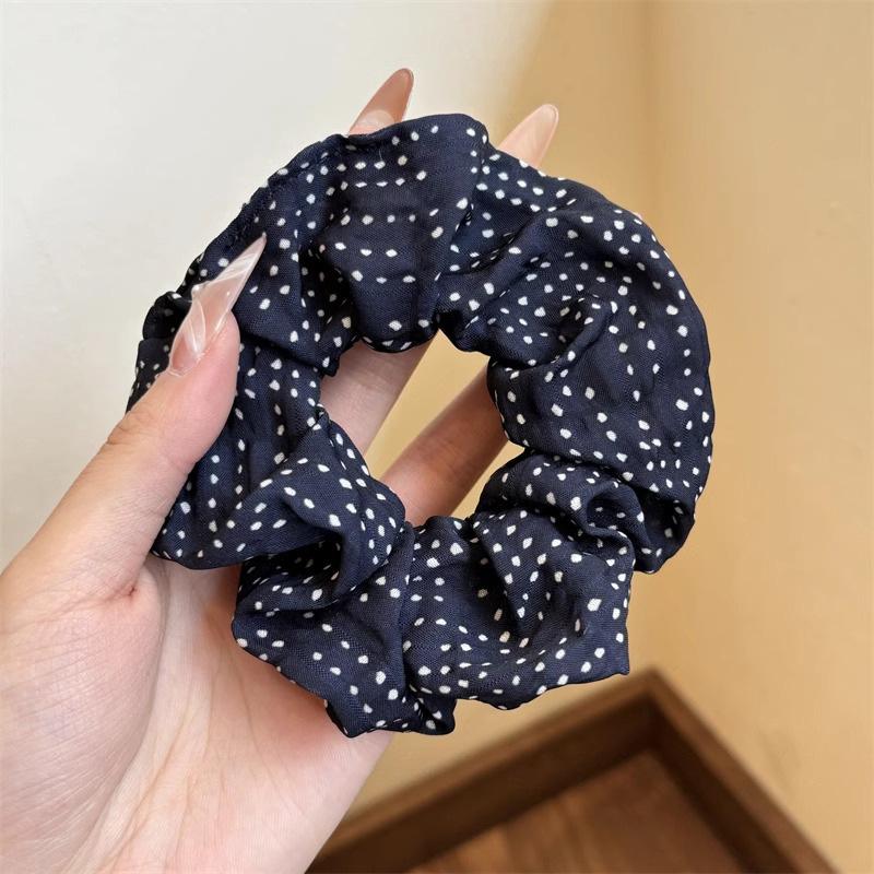 Korean Style Spring/Summer Floral Intestine Hair Scrunchie for Women – Elegant Ponytail Tie and Mori Girl Accessory.