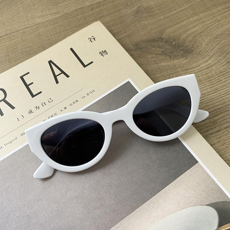 

Fashion Unisex Cat Eye Sunglasses for Men Women Pc Frame Sun Glasses for Party Eyeglasses Round Frame Eyewear MULTI