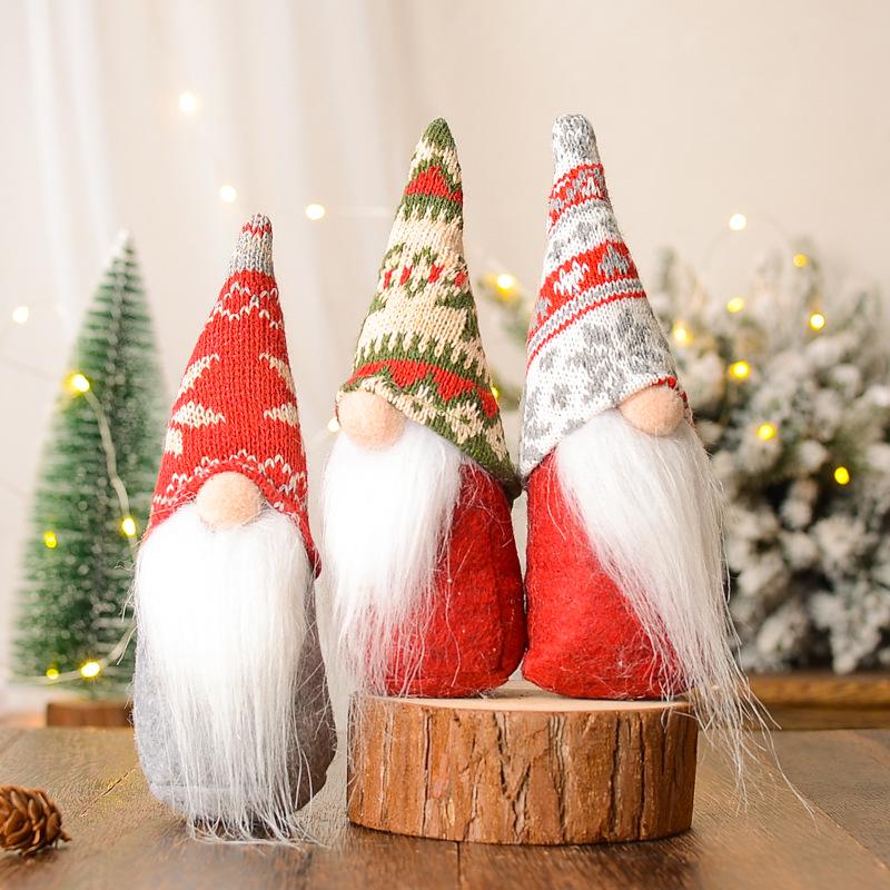 Kreativní pletená čepice s vločkou vánoční ozdoba trpaslíka