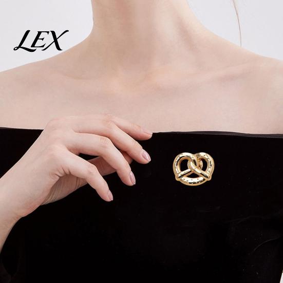 Alloy Clothing Accessories 1/2Pcs Golden Plated Pretzel Brooch, Mini Knotted Bread Lapel Pin for Retro Style Brooch Men Women, Decorative Clothes Bag
